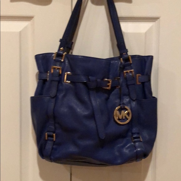 Michael Kors Navy Shoulder Bag with Gold Accents - Picture 1 of 5